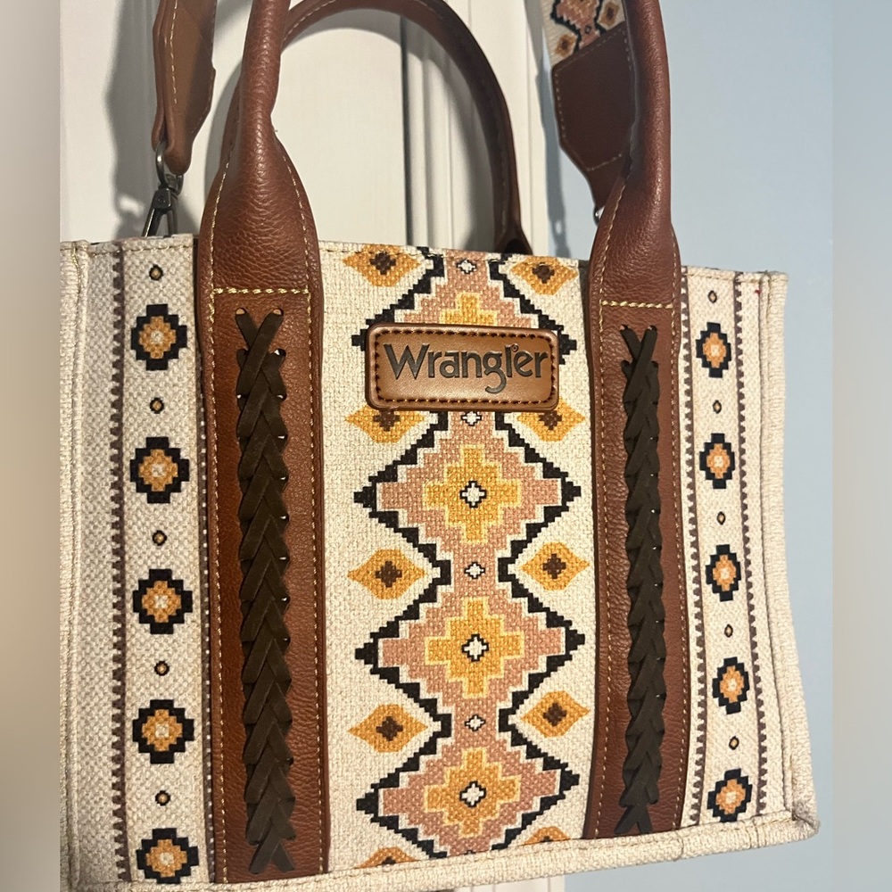 Wrangler Brown and Cream Crossbody Bag